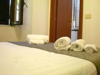 Al Tulipano Hotell Roma Eksteriør bilde
